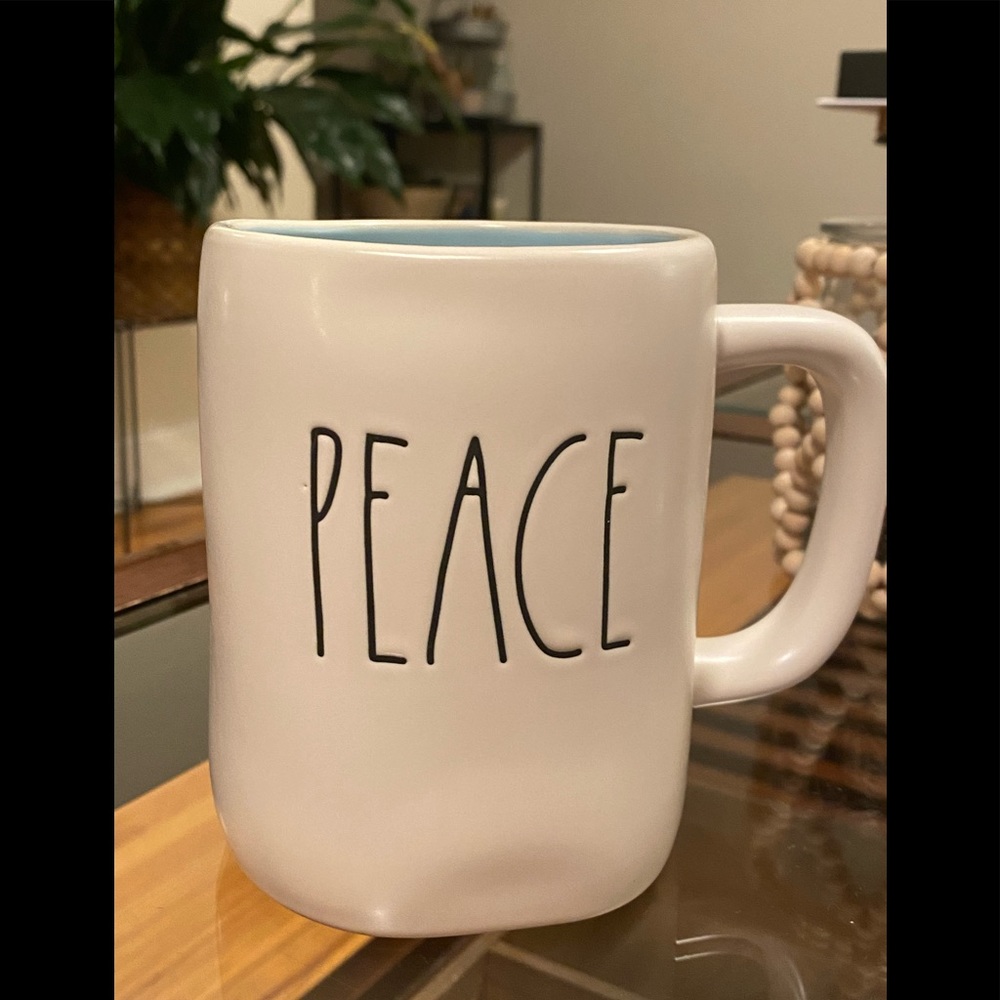 Rae Dunn mug (PEACE)